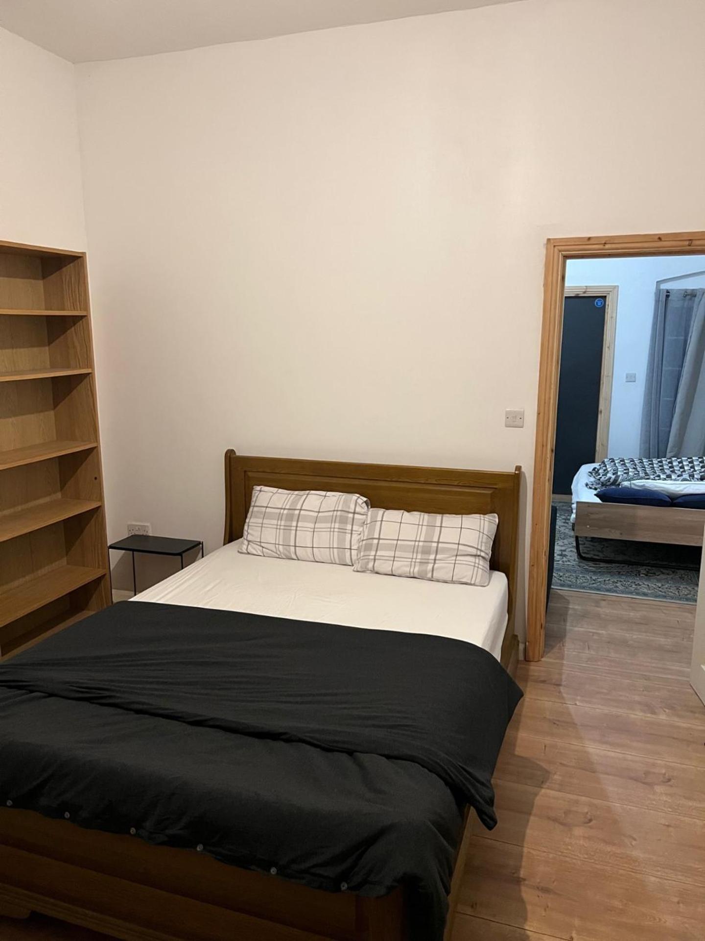 New Flat, Own Bathroom, Sitting Room & Large Bedroom - Walsall Bescot Exteriör bild